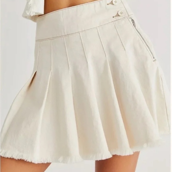 *brand new* Pleated mini skirt, FreePeople - Picture 7 of 7